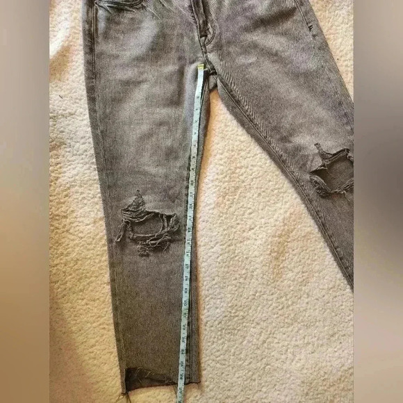 Frame Denim Ankle & Cropped Distressed Gray Jeans, see measurements! - Picture 6 of 8